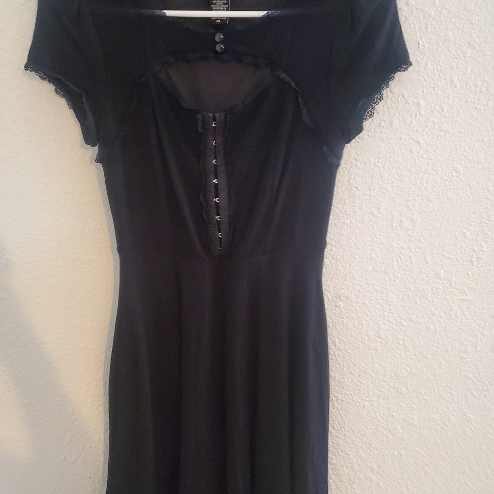 🖤Hot Topic keyhole neckline black dress🖤